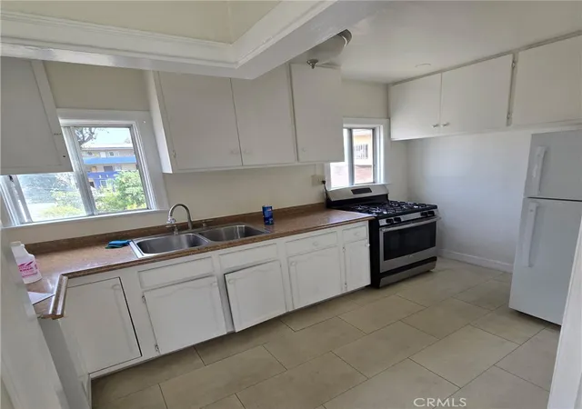 4th image of 1211 Elden Ave, Los Angeles, CA 90006 | MLS# HD25249253