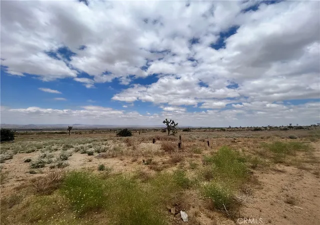 2nd image of 0 Vac/vic Bobs Gap Rd/175 Ste, Llano, CA 93544 | MLS# HD25253479