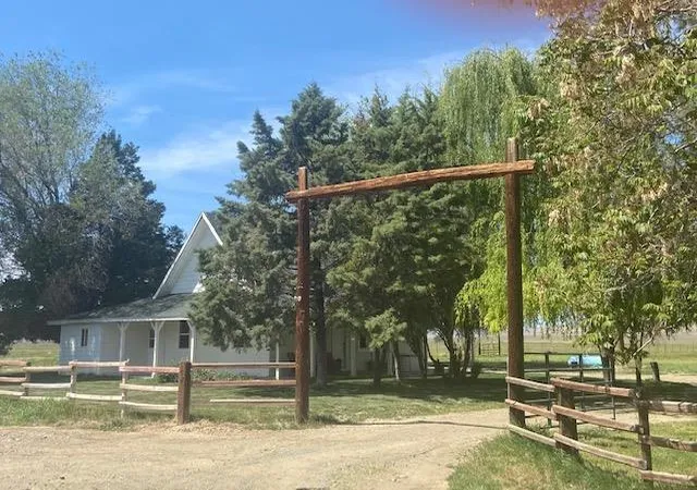 2nd image of 33941 Panoche Rd, Paicines, CA 95043 | MLS# ML81867513
