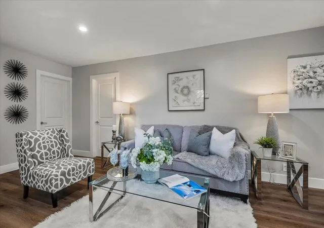 Photo 4 of Sale Pending at 119121 Verde Ct, Los Gatos, CA 95032 | MLS# ML81874543 | Listing updated on 2026-06-27