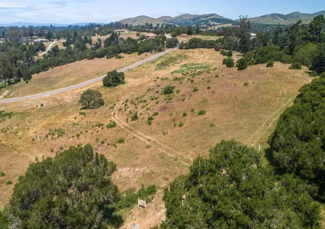 5th image of 20565 Cathrein Ct, Salinas, CA 93907 | MLS# ML81877228