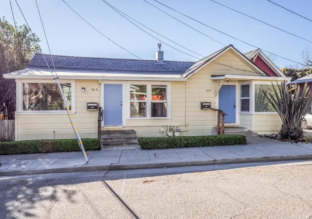 Photo 1 of Single family home for sale at 215217 Roberts St, Santa Cruz, CA 95060 | MLS# ML81877995 | Listing updated on 2024-09-30