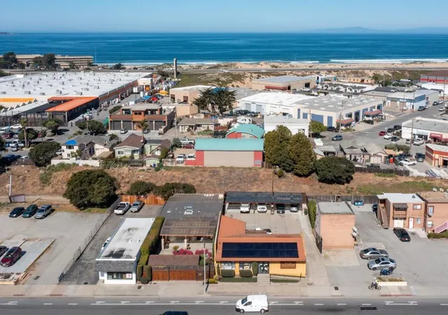 Photo 3 of Single family home for sale at 1579 Del Monte Blvd, Seaside, CA 93955 | MLS# ML81880625 | Listing updated on 2024-09-30