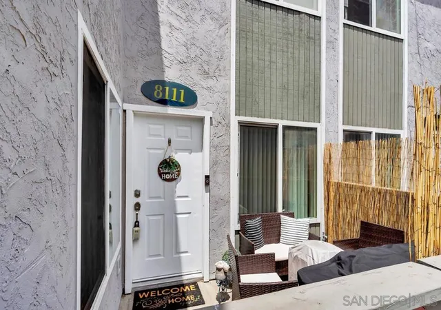 Townhouse at 6333 College Grv Way #8111, San Diego, CA 92115 | MLS# 220014123SD | | Sold on 2022-07-25