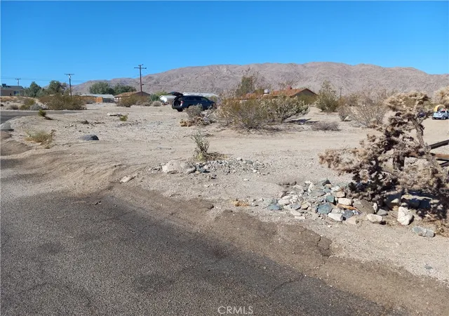 Homes for sale in 29 Palms, CA | 29 Sahara Ave, 29 Palms, CA 92277 | MLS# JT22141138