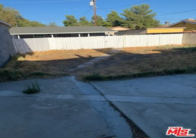 Photo 2 of Multi family home for sale at 44606 Date Ave, Lancaster, CA 93534 | MLS# 22201689 | Listing updated on 2026-06-27