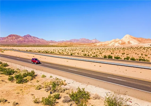 1st image of 17 Yermo Rd, Yermo, CA 92398 | MLS# EV22210134