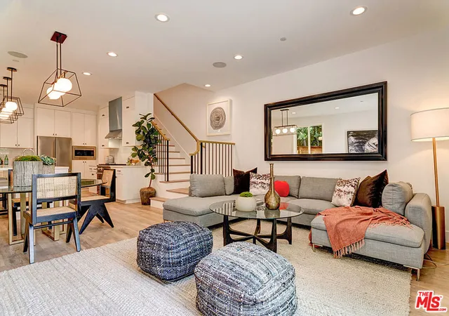 Photo 4 of Single family home for sale at 813 N Orange Dr, Los Angeles, CA 90038 | MLS# 22216533 | Listing updated on 2024-09-30
