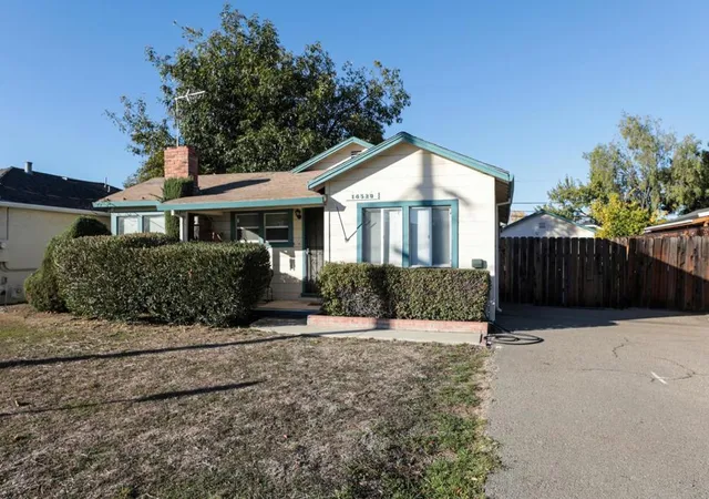 Photo 4 of House for sale at 14529 Union Ave, San Jose, CA 95124 | MLS# ML81914055 | Listing updated on 2024-09-30