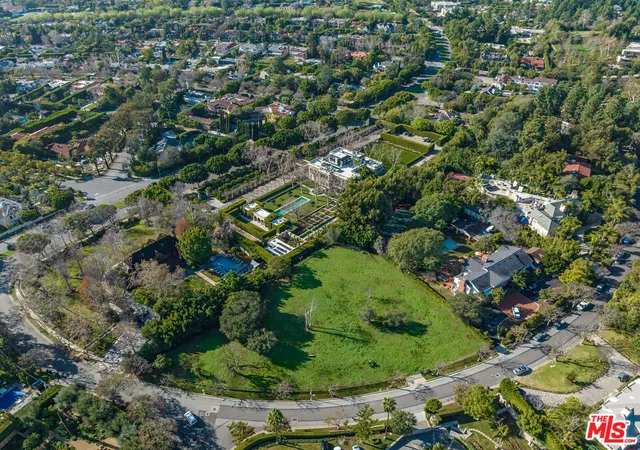 Photo 4 of Land for sale at 602 Mountain Dr, Beverly Hills, CA 90210 | MLS# 23233044 | Listing updated on 2024-12-05
