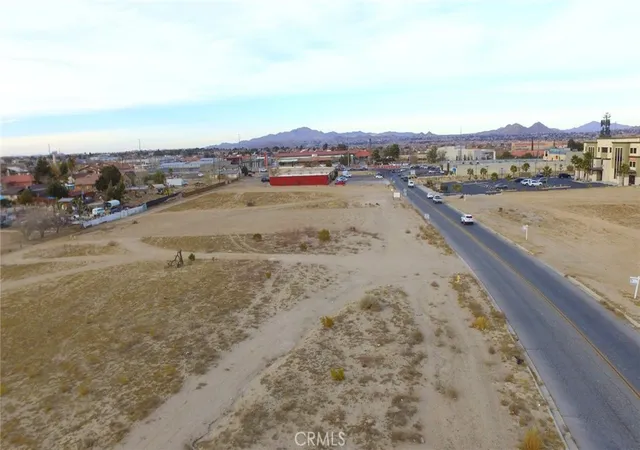 4th image of 39914350 49 Jacaranda Ave, Hesperia, CA 92345 | MLS# HD23048324