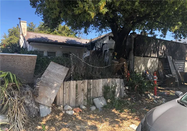 3rd image of 7115 Shadygrove St, Tujunga, CA 91042 | MLS# SR23056118