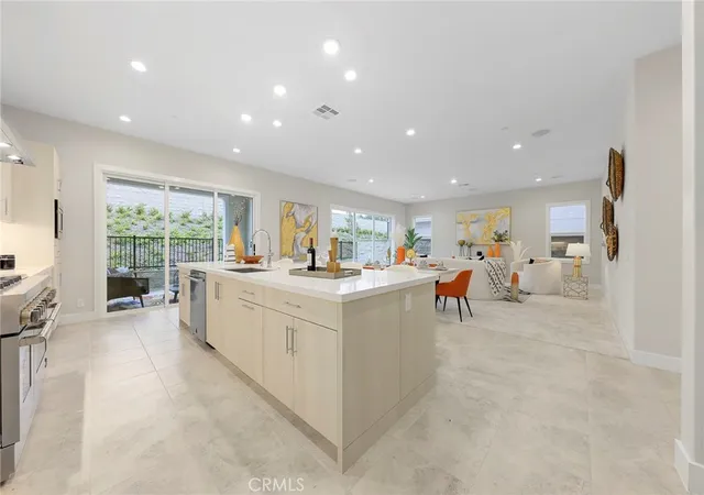 Photo 3 of Single family home for sale at 200 Sierra Madre, Lake Forest, CA 92630 | MLS# AR23063058 | Listing updated on 2024-09-30