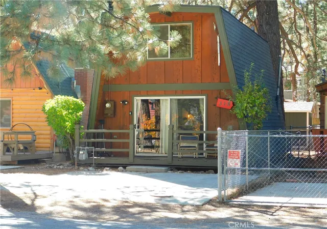 Photo 1 of Single family home for sale at 318 W Sherwood Blvd, Big Bear City, CA 92314 | MLS# SW23068293 | Listing updated on 2026-05-30