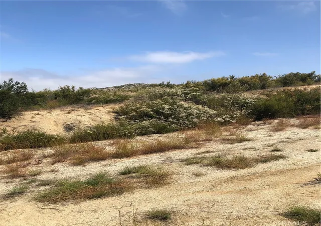 5th image of 60 Madera Dr, Hemet, CA 92544 | MLS# SW23122648