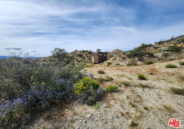 4th image of 20 W Omega Trl, Yucca Valley, CA 92286 | MLS# 23291589