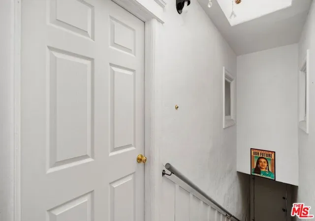 3rd image of 827 Lucile Ave, Los Angeles, CA 90026 | MLS# 23293463