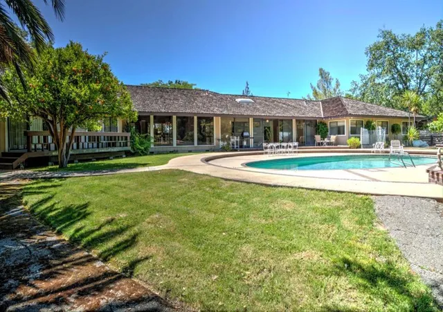 Photo 3 of Single family home for sale at 170 Twin Oaks Dr, Los Gatos, CA 95032 | MLS# ML81937235 | Listing updated on 2026-09-11