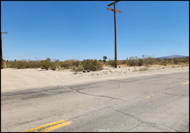 4th image of 0 Oasis Rd, Pinon Hills, CA 92372 | MLS# HD23145846