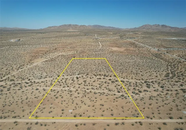 1st image of 0 Apple Valley Land, Apple Valley, CA 92307 | MLS# CV23173784