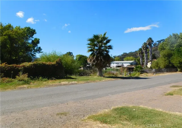 2nd image of 13550 Lower Lakeshore Dr, Clearlake, CA 95422 | MLS# LC23181614