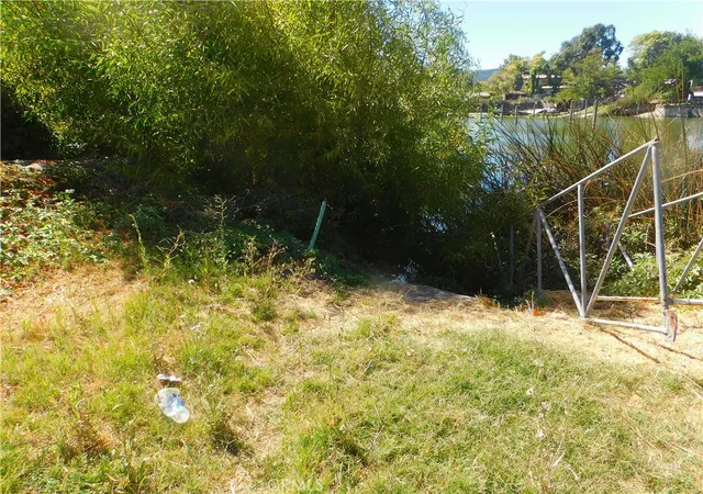 4th image of 13550 Lower Lakeshore Dr, Clearlake, CA 95422 | MLS# LC23181614