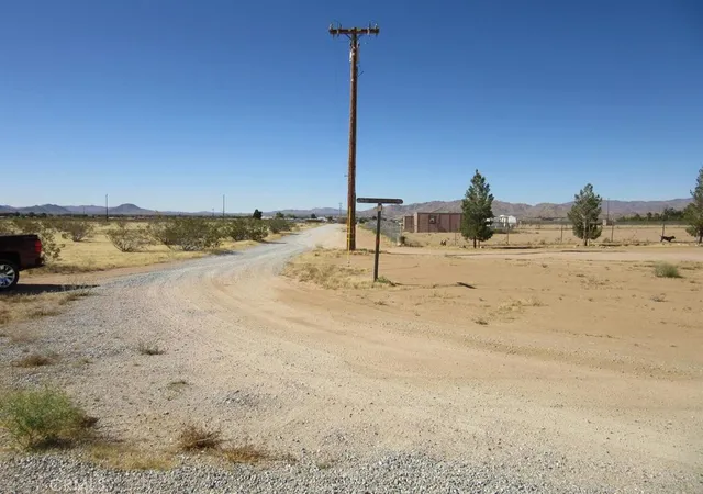 5th image of 0 Candlewood Rd, Apple Valley, CA 92308 | MLS# HD23197589