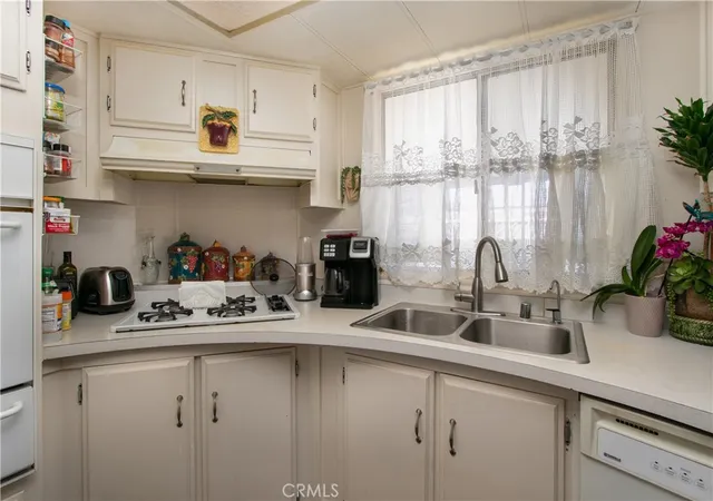 Photo 3 of Manufactured home for sale at 2200 W Wilson St #154, Banning, CA 92220 | MLS# EV23203447 | Listing updated on 2026-05-04
