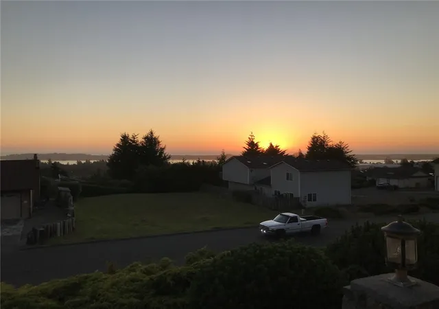 63rd image of 705 Prefontaine Dr, Coos Bay, OR 97420 | MLS# CV23204110