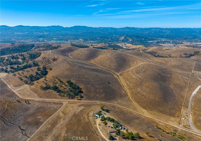 Land for sale at 0 E Hwy 41, Templeton, CA 93465 | MLS# HD23206785