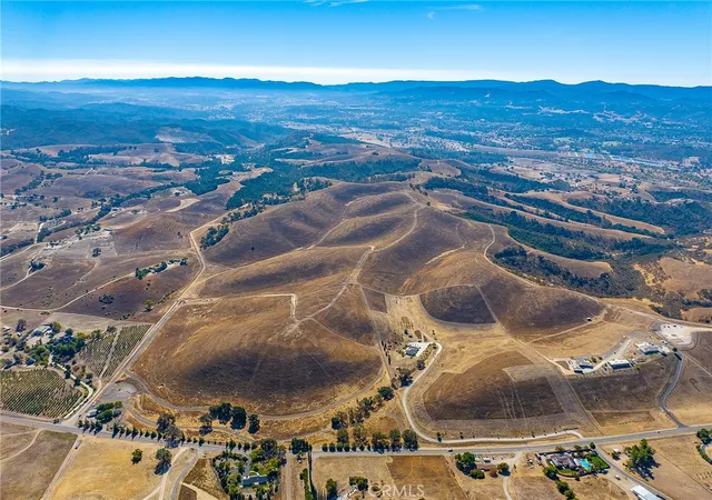 Photo 3 of Land for sale at 0 E Hwy 41, Templeton, CA 93465 | MLS# HD23206785 | Listing updated on 2026-09-25