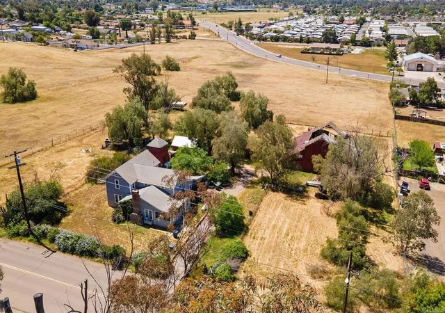 11th image of 915 9th St, Ramona, CA 92065 | MLS# PTP2400013