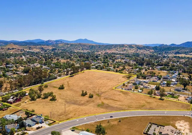5th image of 915 9Th St, Ramona, CA 92065 | MLS# PTP2400013