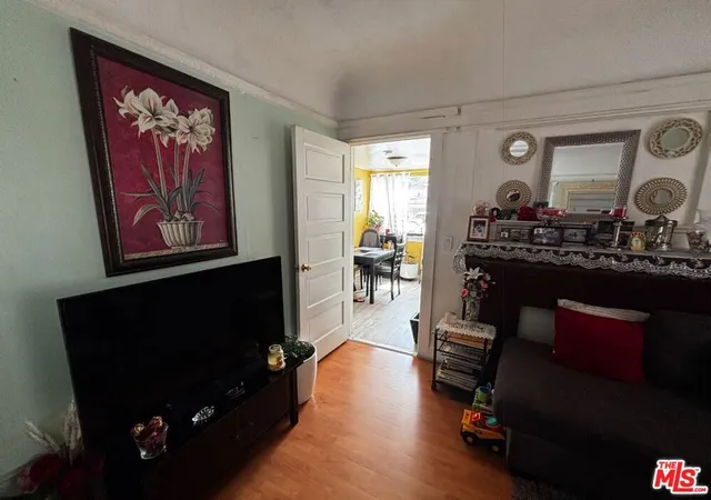 8th image of 1678 Roosevelt Ave, Los Angeles, CA 90006 | MLS# 23321311