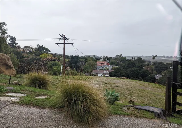 3rd image of 9222 Georgia Way, Chatsworth, CA 91311 | MLS# SR24007469