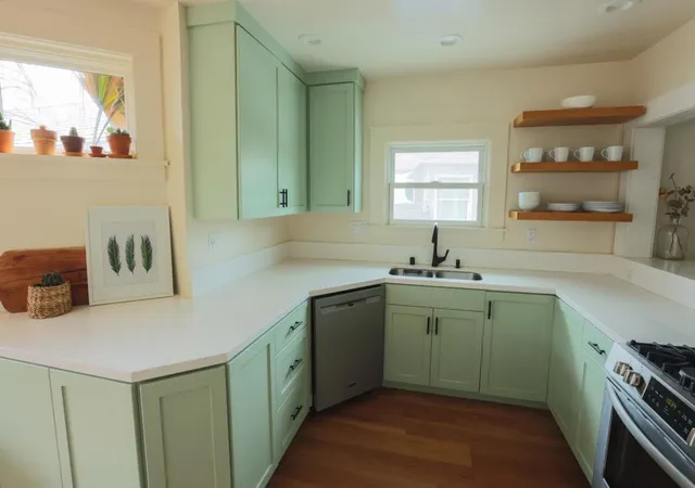 Photo 3 of House for sale at 208 Laurent St, Santa Cruz, CA 95060 | MLS# ML81955577 | Listing updated on 2024-09-30