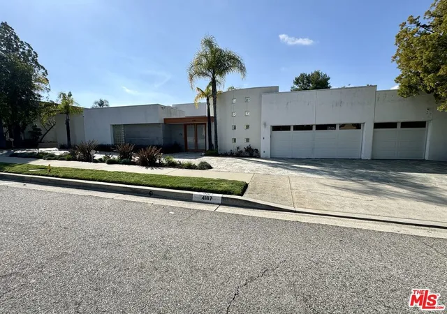 Photo 2 of Sale Pending at 4167 Alonzo Ave, Encino, CA 91316 | MLS# 24362493 | Listing updated on 2026-02-06