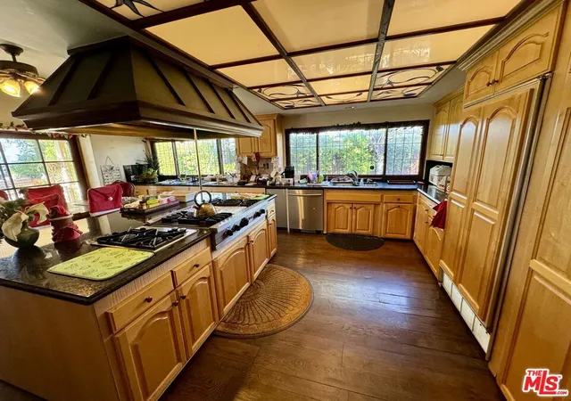 Photo 4 of Sale Pending at 4167 Alonzo Ave, Encino, CA 91316 | MLS# 24362493 | Listing updated on 2026-02-06