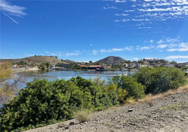 3rd image of 21943 San Joaquin, Canyon Lake, CA 92587 | MLS# IG24043143