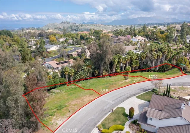 Homes for sale in Riverside, CA | 1389 Ocotillo Dr, Riverside, CA 92506 | MLS# IV24043962