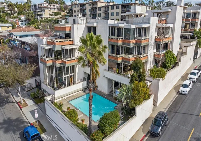 Homes for sale in Signal Hill, CA | 2525 E 19th St #24, Signal Hill, CA 90755 | MLS# SR24043936