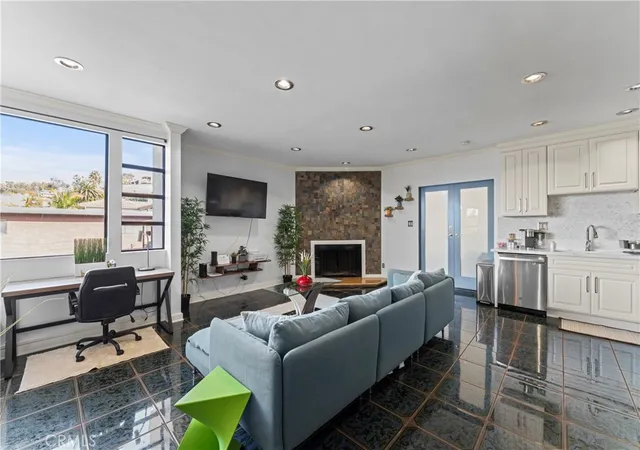 Photo 3 of Condo for sale at 2525 E 19th St #24, Signal Hill, CA 90755 | MLS# SR24043936 | Listing updated on 2026-07-09