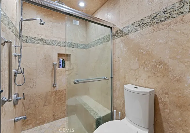 Homes for sale in Signal Hill, CA | 2525 E 19th Street, Signal Hill, CA 90755 | Houzeo