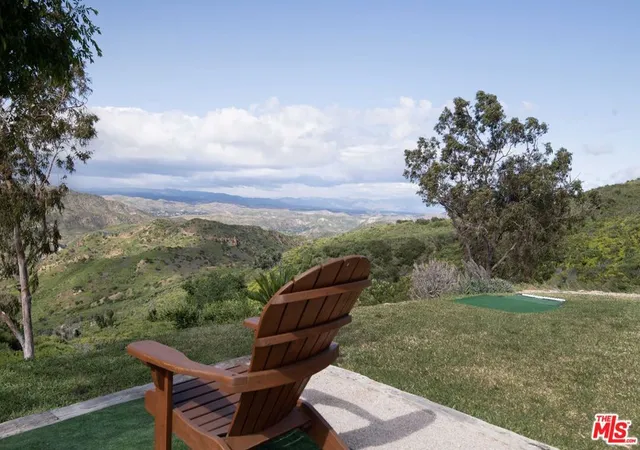 Homes for sale in Agoura Hills, CA | 30884 Mulholland Hwy, Agoura Hills, CA 91301 | MLS# 24365031