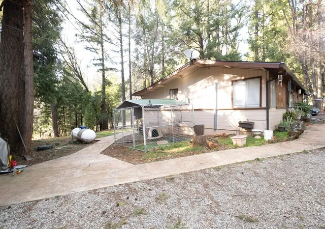 3rd image of 16648 New York House Rd, Brownsville, CA 95919 | MLS# OR24049766