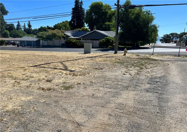 Photo 2 of Land for sale at 310 Clear Lake Ave, Lakeport, CA 95453 | MLS# LC24065344 | Listing updated on 2026-02-24