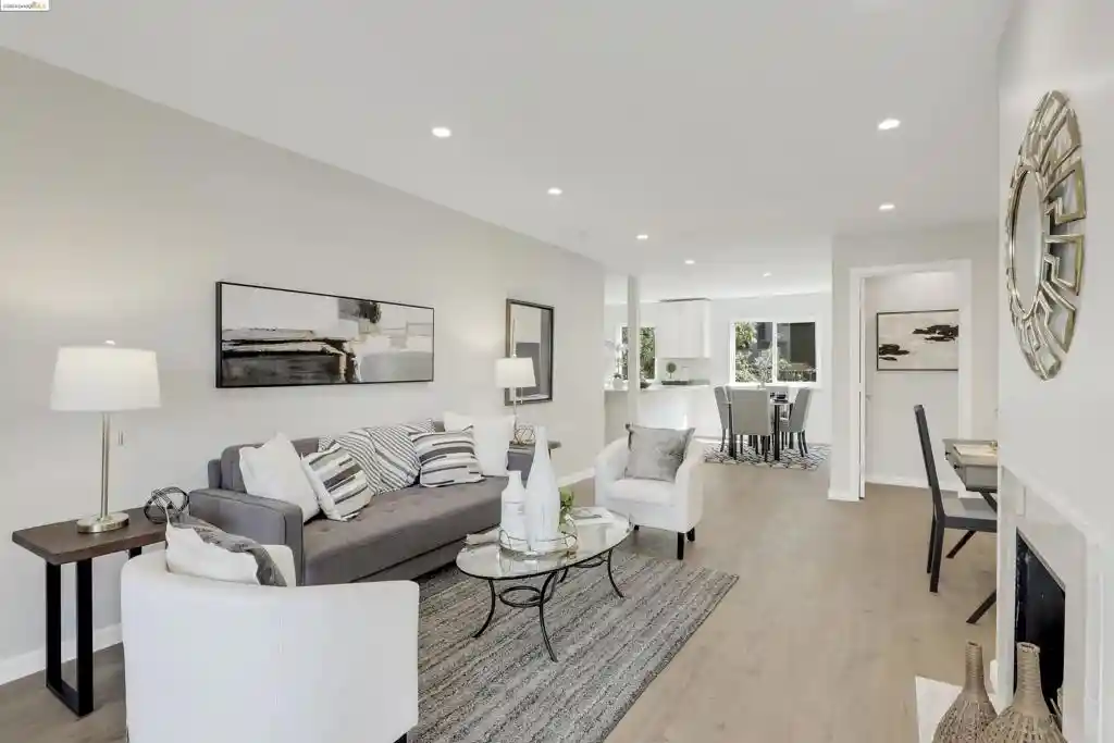 Listing Photo 2 - Condo for sale in 155 Pearl St located at 155 Pearl St, Oakland, CA 94611 - Unit #308
