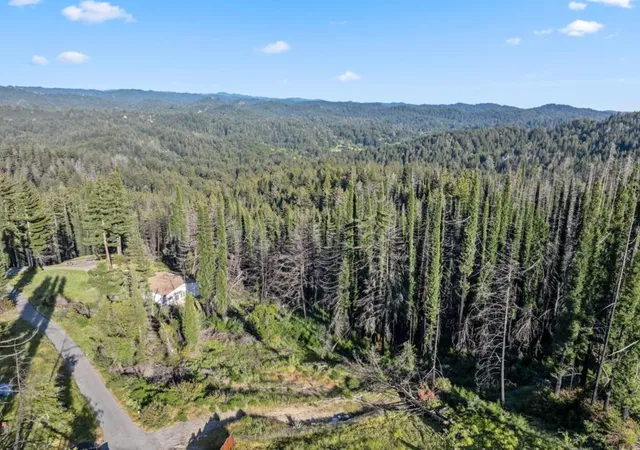 4th image of 1410 Pinecrest Dr, Boulder Creek, CA 95006 | MLS# ML81963792