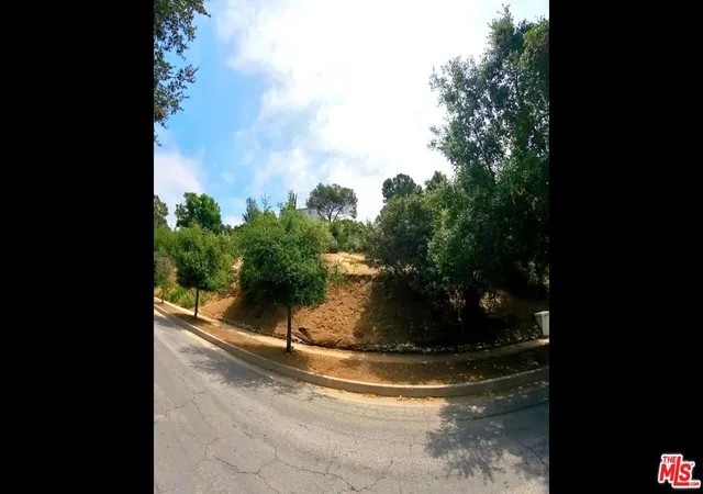 5th image of 634 E Cypress St, Glendale, CA 91205 | MLS# 24390731