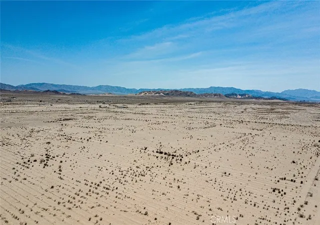 Photo 4 of Sale Pending at 605 Indian Trl, Twentynine Palms, CA 92277 | MLS# JT24108412 | Listing updated on 2026-09-25